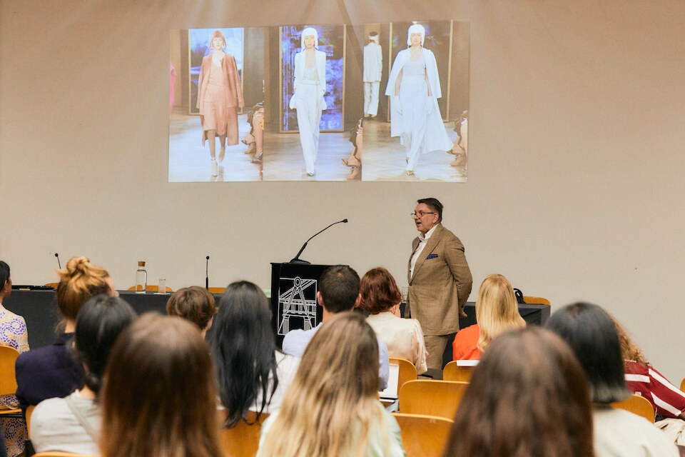 Max Mara 與時尚新力軍合作