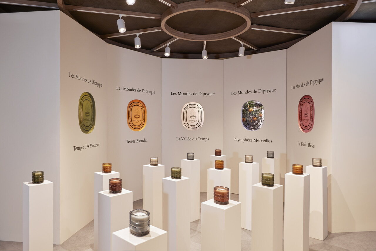 用香氣帶你去旅行!Diptyque 帶來 5 款可補充式蠟燭,到 K11 Musea 感受「Diptyque 香氛之旅」 用香氣帶你去旅行!Diptyque 帶來 5 款可補充式蠟燭,到 K11 Musea 感受「Diptyque 香氛之旅」