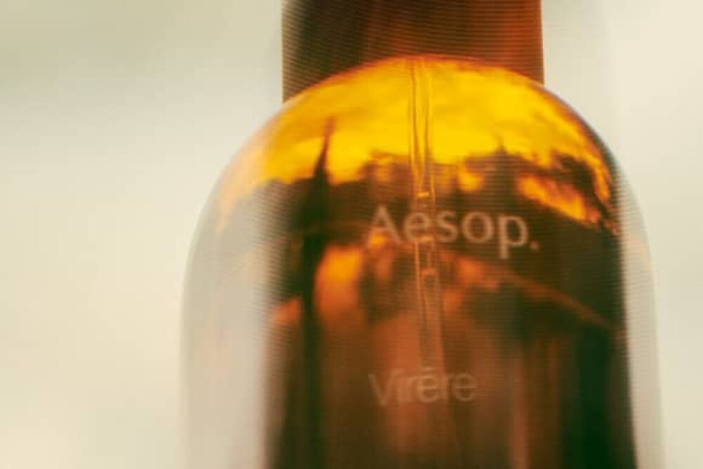 還記得你記憶中的夏日味道嗎？Aesop 全新「蔚香水」帶你踏入夏日回憶的嗅覺詩篇