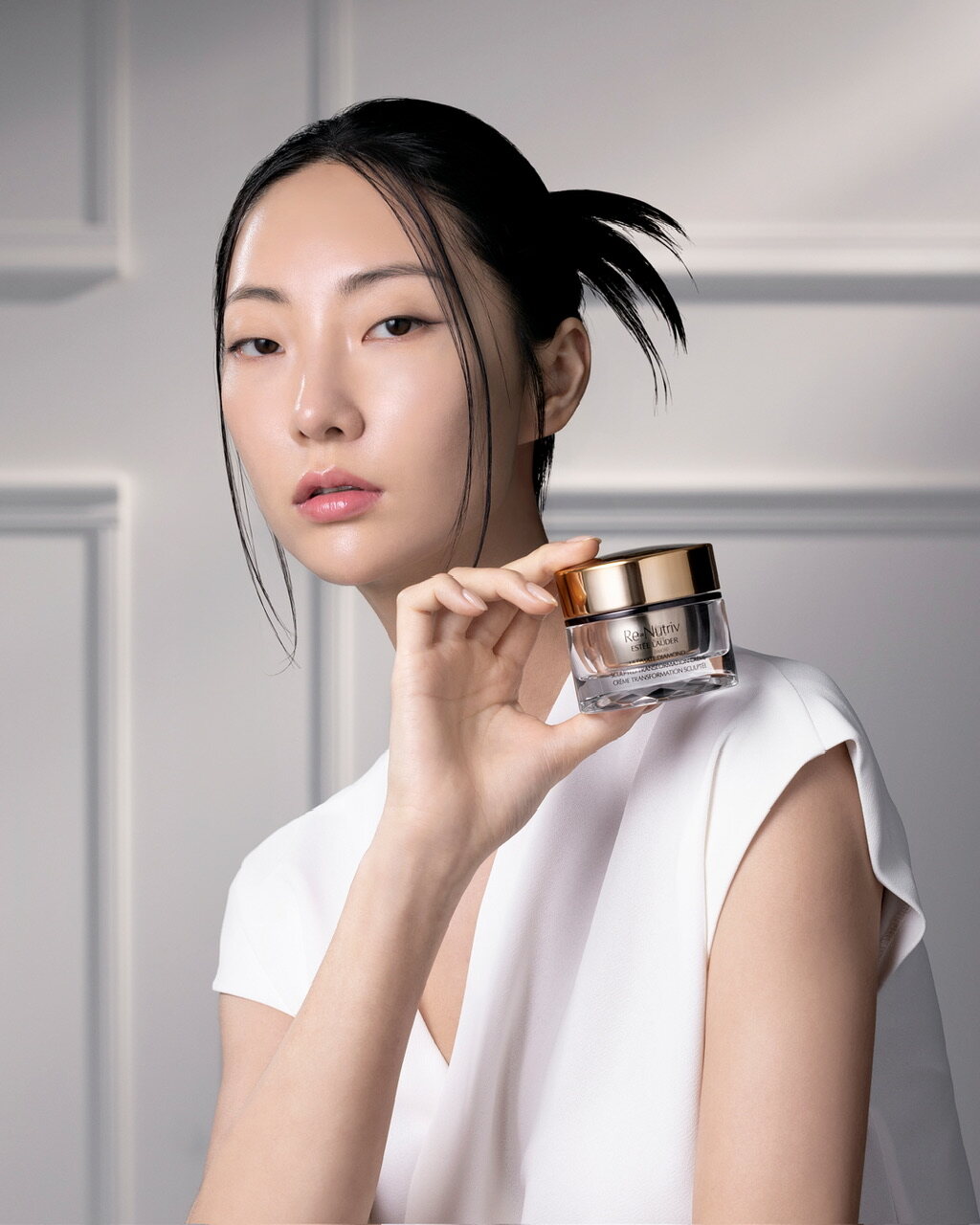 ESTÉE LAUDER 極緻黑鑽塑顏面霜:BAZAAR Fab 2024「Best Lifting Face Cream」 ESTÉE LAUDER 極緻黑鑽塑顏面霜:BAZAAR Fab 2024「Best Lifting Face Cream」