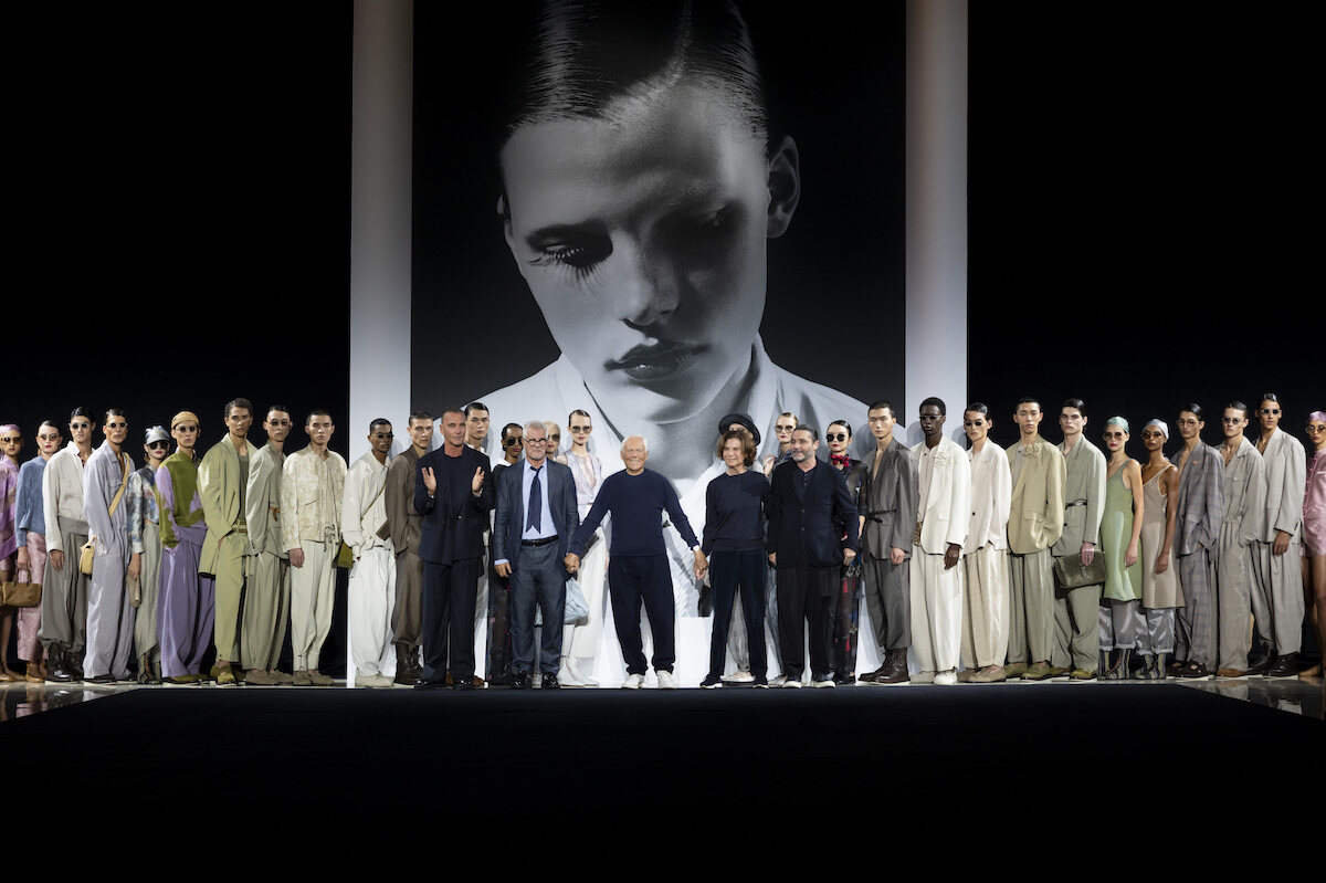 Emporio Armani 2025 春夏女裝系列｜輕盈與優雅融合，當代女性風格的詮釋