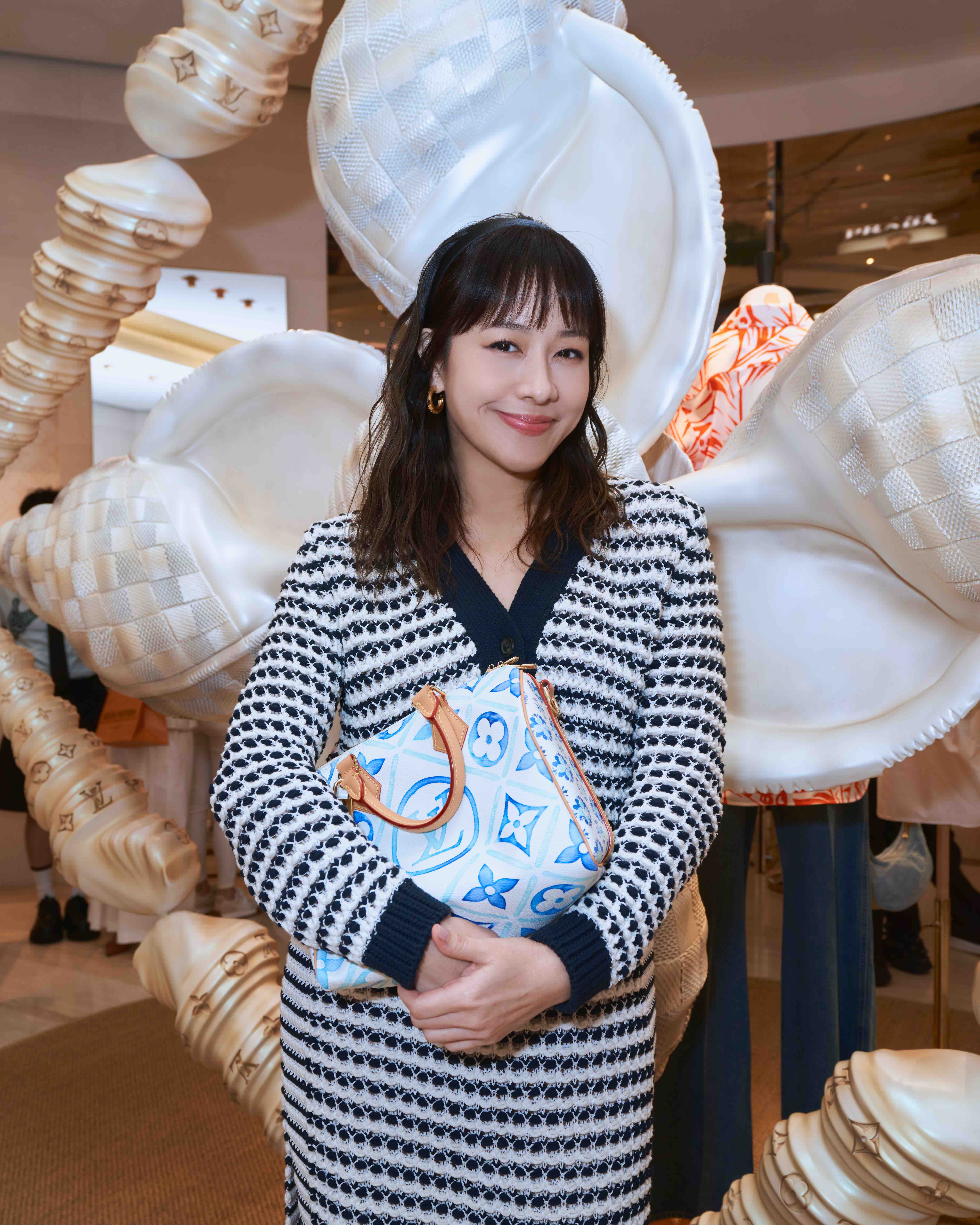 率先走進 Louis Vuitton 澳門度假主題概念空間，搶先一覽 LV by the pool 系列及特色專區！