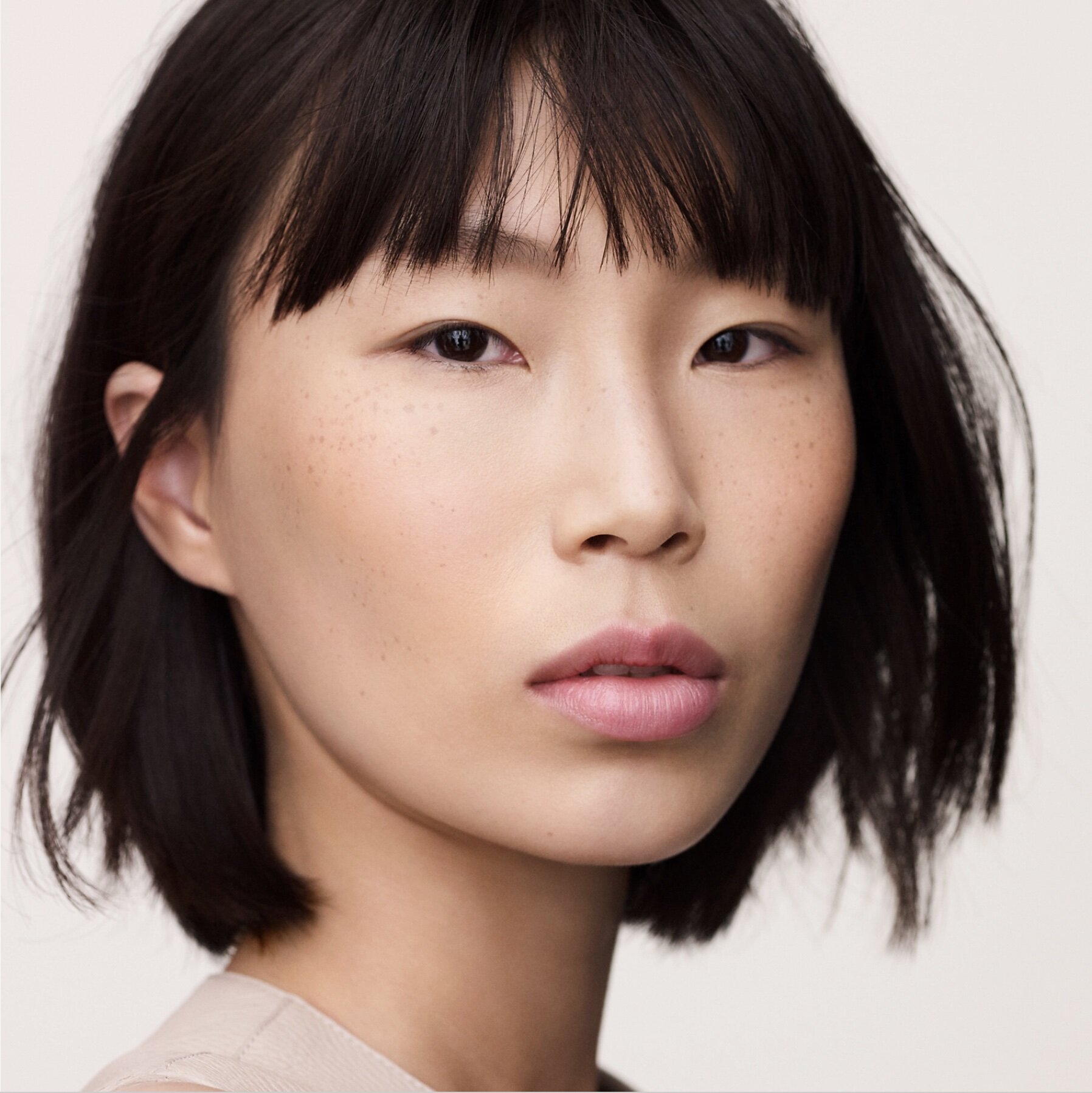 Hermès 隔離霜輕薄透氣