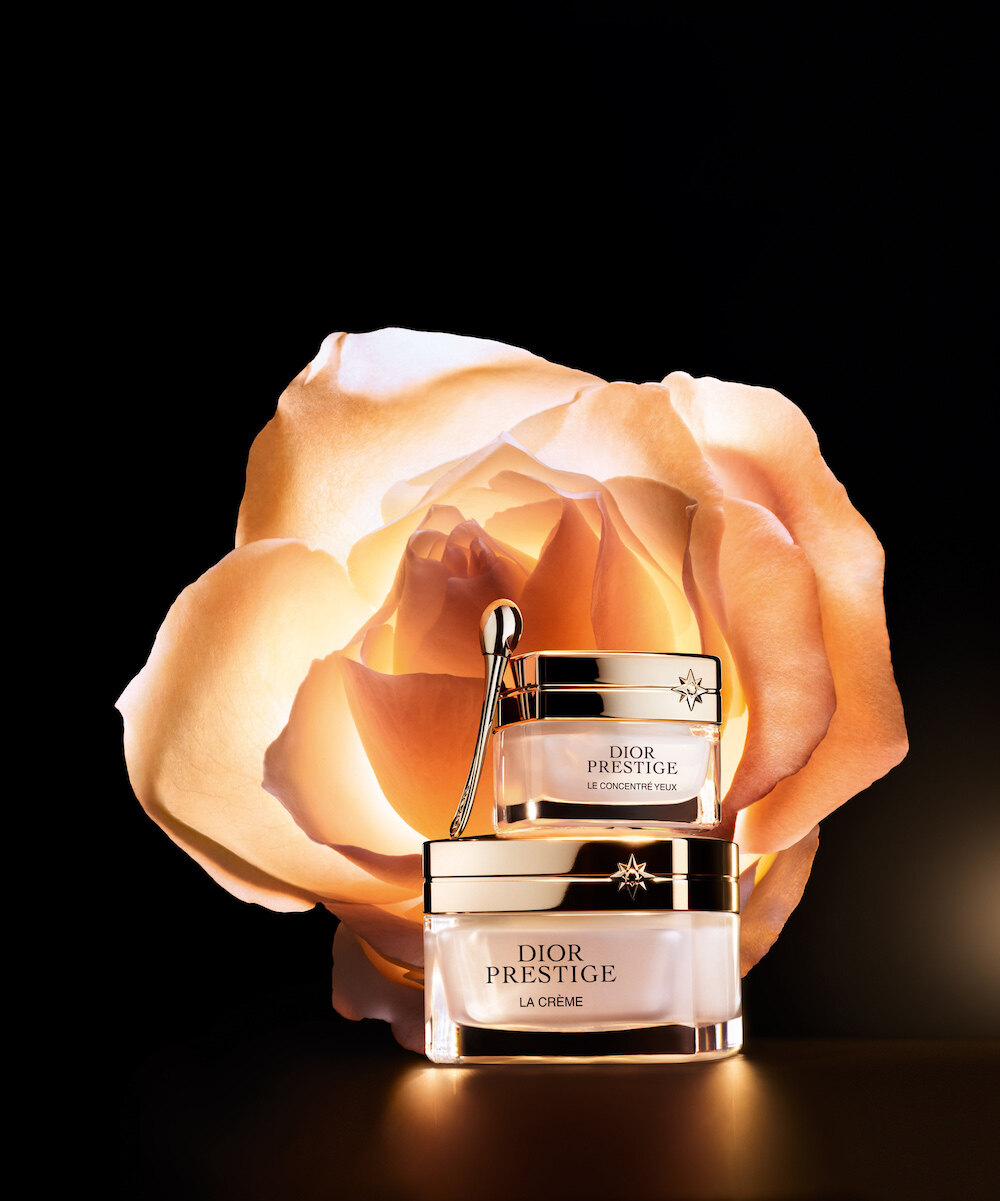 Dior Prestige 玫瑰花蜜活顏再生眼霜：消除眼周歲月痕跡