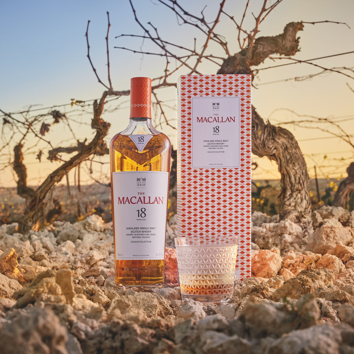 The Macallan 臻彩系列卓越新登場,以雪莉桶熟成技藝打造威士忌天然色澤 The Macallan 臻彩系列卓越新登場,以雪莉桶熟成技藝打造威士忌天然色澤