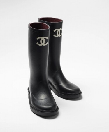 Chanel 橡膠高筒長靴 $9,500