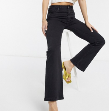 Vero Moda Saga flared jean with high rise in black Vero Moda Saga flared jean with high rise in black