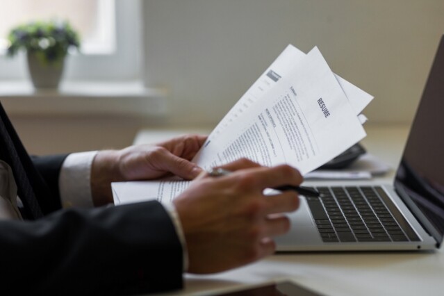 「AI發辦」年代來臨!面對人工生成履歷 企業如何識別求職者的真材實料? 「AI發辦」年代來臨!面對人工生成履歷 企業如何識別求職者的真材實料?