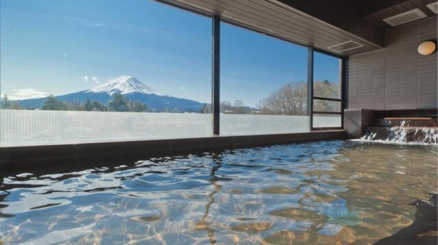 富士山河口湖酒店推介｜10 間富士山靚景旅館！一泊二食、日式溫泉、私人風呂