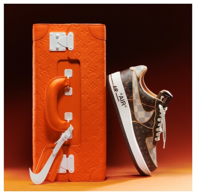 Nike Air Force 1 於 1982 證生 Nike Air Force 1 於 1982 證生