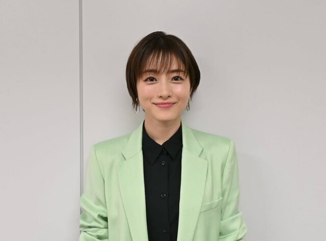 6 種常見臉型該如何挑選珠寶？圓臉、長臉形只要選對耳環、項鍊，便能達到顯小臉的效果！