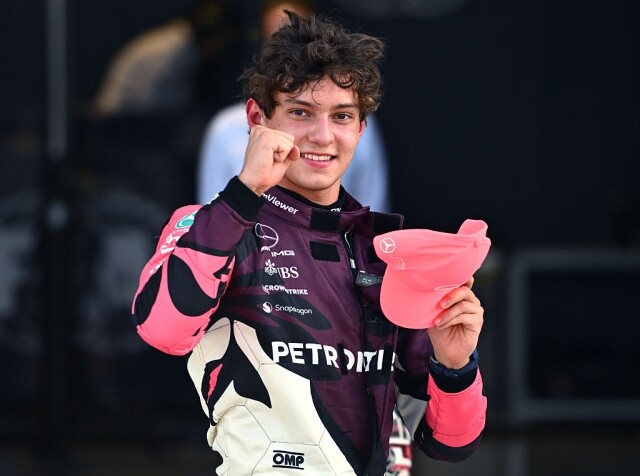 2025 賽車男神!10 位 F1 新世代矚目小鮮肉車手介紹、私下性格及女友大公開 2025 賽車男神!10 位 F1 新世代矚目小鮮肉車手介紹、私下性格及女友大公開