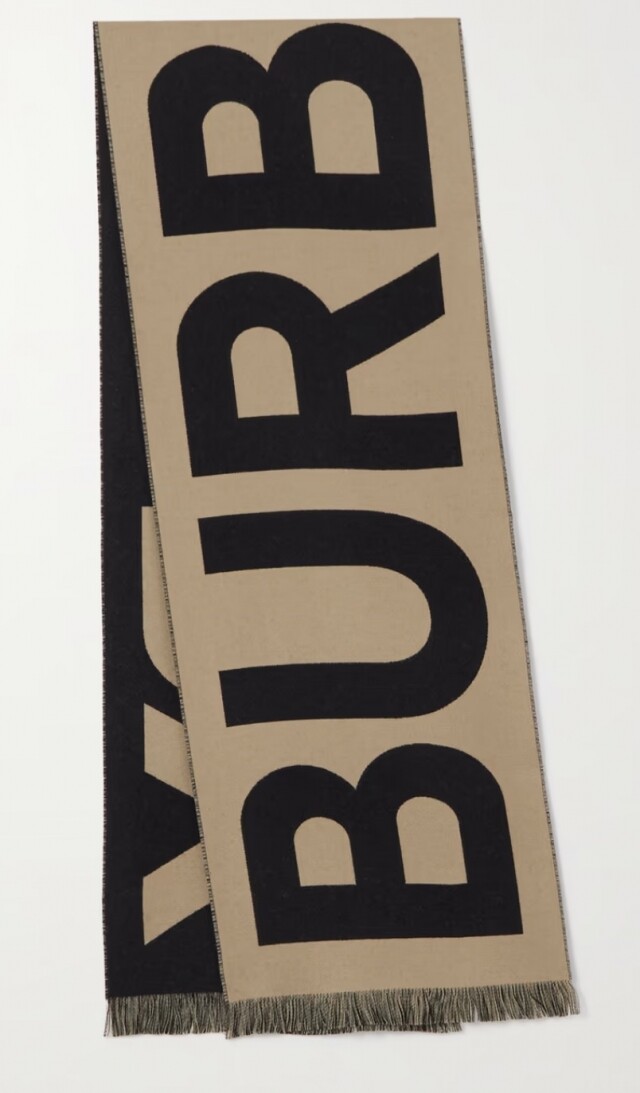 名牌頸巾推介:Burberry Logo 頸巾 $3,300 名牌頸巾推介:Burberry Logo 頸巾 $3,300