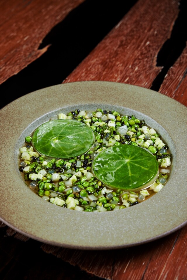 專訪米芝蓮綠星主廚 Simon Rogan,堅持 Farm-to-table 理念,以新鮮本地食材入饌 專訪米芝蓮綠星主廚 Simon Rogan,堅持 Farm-to-table 理念,以新鮮本地食材入饌