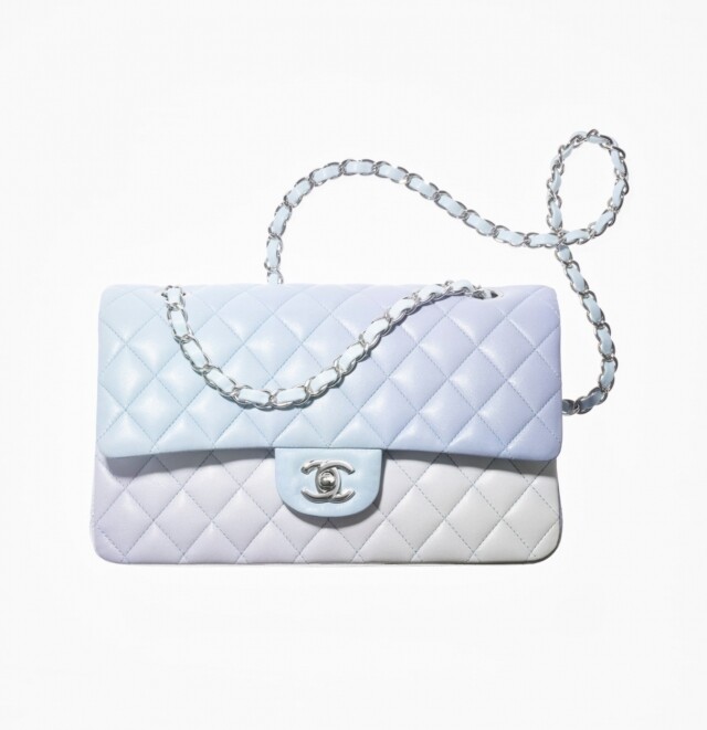 Chanel 粉藍色漸變效果 Classis Flap 系列手袋 $68,200