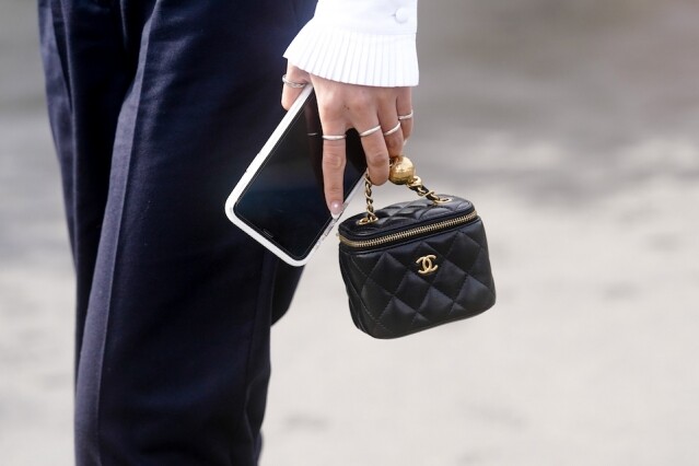 「小廢包」可以裝甚麼？裝著你的羨慕目光就夠了！令人心動的名牌 MINI BAG 小手袋推薦