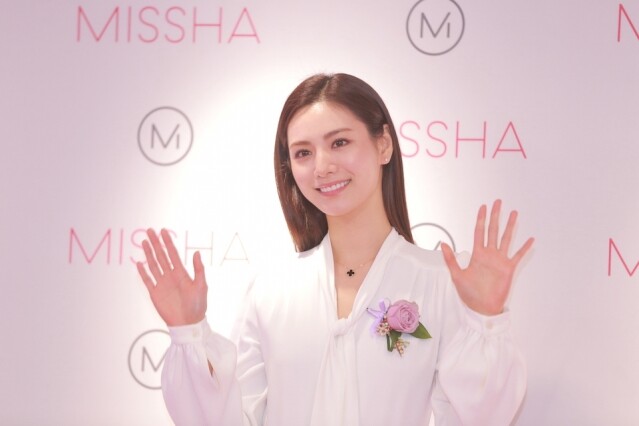 劇中飾演整容後「金貌美」一角的 Nana 林珍娜 劇中飾演整容後「金貌美」一角的 Nana 林珍娜