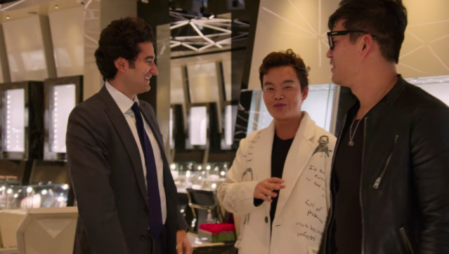 Jacob & Co 為了招待 Kane Lim 和 Kevin 也暫時關店 Jacob & Co 為了招待 Kane Lim 和 Kevin 也暫時關店