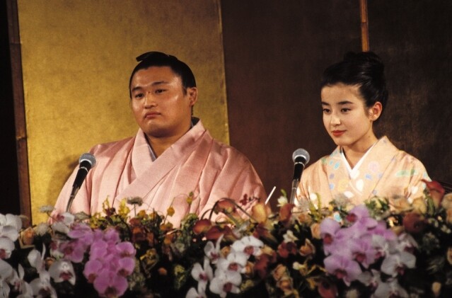 宮澤理惠人生故事比戲劇更精彩！曾經歷高低跌宕的人生，被退婚、自殺未遂等事業低谷