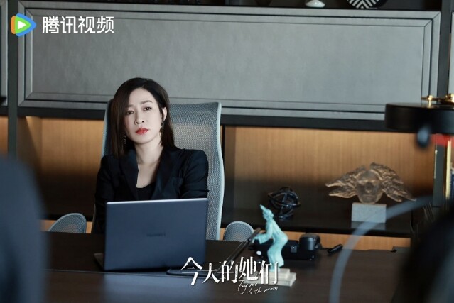 2024 陸劇《今天的她們》佘詩曼普通話原聲再演女強人！搭檔內地人氣小花宋軼、李純，聚焦女性成長、犀利金句引共鳴！