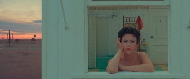 《小行星都市》影評|置中美學大師 Wes Anderson 再以美學俘虜人心,但難掩故事劇情缺點 《小行星都市》影評|置中美學大師 Wes Anderson 再以美學俘虜人心,但難掩故事劇情缺點