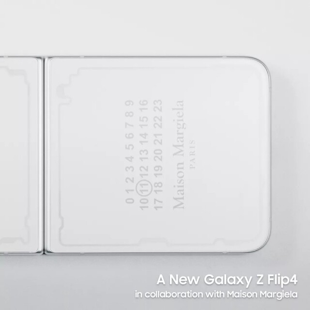Galaxy Z Flip4 Maison Margiela Edition 特別採用了霧面銀色邊框
