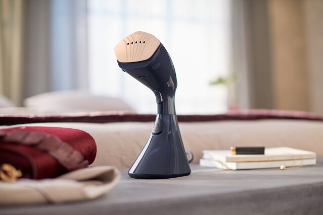 Philips 8000 Series手提式蒸氣掛熨機 $998 Philips 8000 Series手提式蒸氣掛熨機 $998
