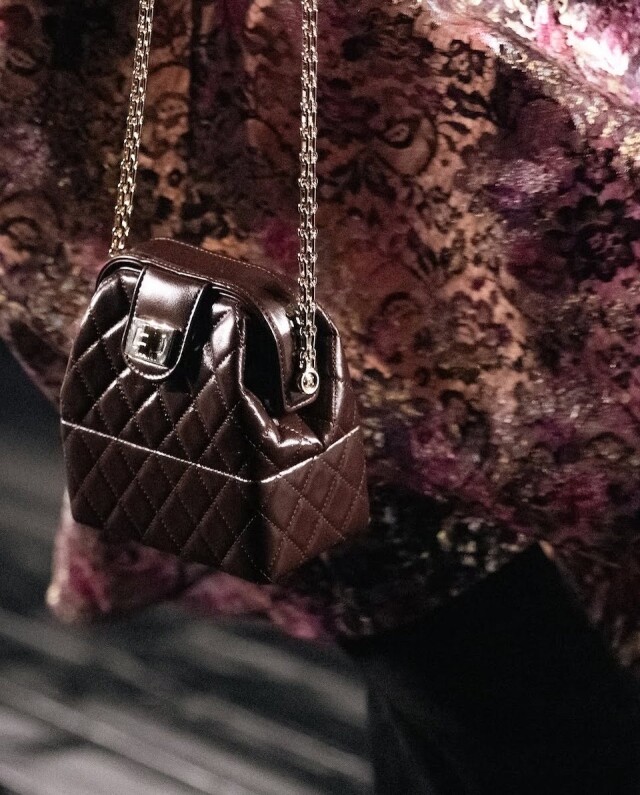 Chanel 新季潛力爆款手袋列陣!盤點 14 款 CHANEL 全新 2024/25 Métiers d'art 工坊手袋系列 Chanel 新季潛力爆款手袋列陣!盤點 14 款 CHANEL 全新 2024/25 Métiers d'art 工坊手袋系列