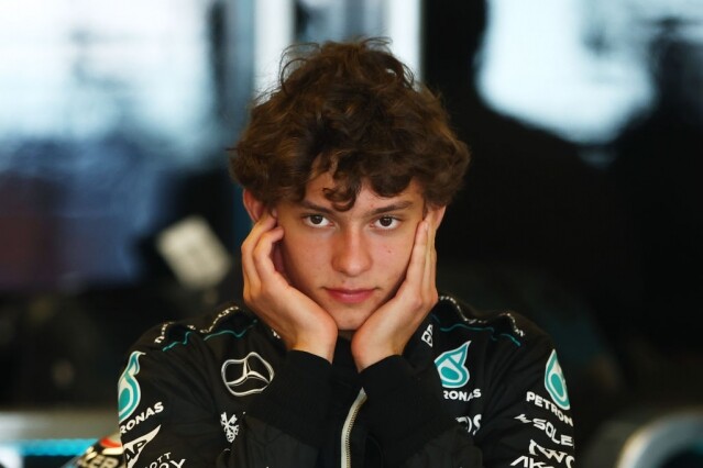 2025 賽車男神!10 位 F1 新世代矚目小鮮肉車手介紹、私下性格及女友大公開 2025 賽車男神!10 位 F1 新世代矚目小鮮肉車手介紹、私下性格及女友大公開