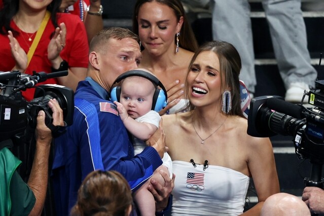 美國飛魚 Caeleb Dressel 三度出戰奧運、共奪 8 面金牌!男神私下是愛老婆、愛兒子的好男人 美國飛魚 Caeleb Dressel 三度出戰奧運、共奪 8 面金牌!男神私下是愛老婆、愛兒子的好男人