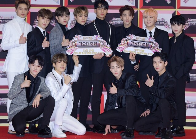 只有 13 人為何叫 Seventeen、明明有公司卻是「自給自足」的偶像？關於韓國人氣男團 Seventeen 你要知道的 8 件事！