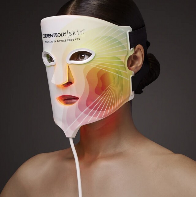 以多種光療改善膚質！Currentbody Skin 4 合 1 LED光療面膜儀
