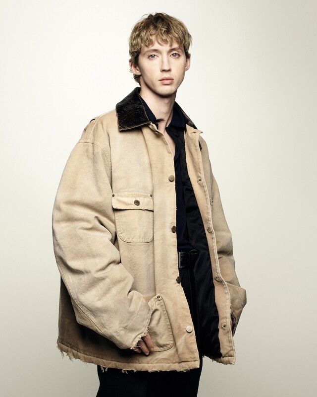Prada 帶起 Barn Jacket 熱潮 Prada 帶起 Barn Jacket 熱潮