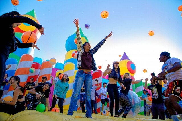 The Big Bounce 世界巡迴香港站 The Big Bounce 世界巡迴香港站