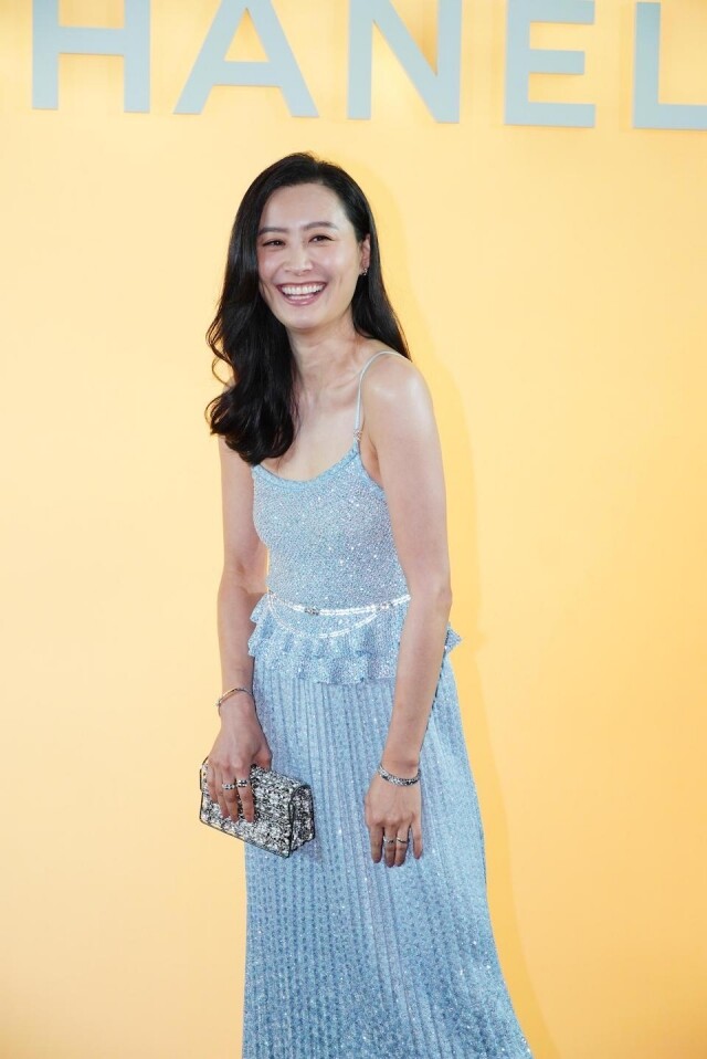 Chanel 香港時裝秀嘉賓名單公開!GD 驚喜成為 Chanel Front Row 座上客、周潤發與老婆甜密亮相 Chanel 香港時裝秀嘉賓名單公開!GD 驚喜成為 Chanel Front Row 座上客、周潤發與老婆甜密亮相