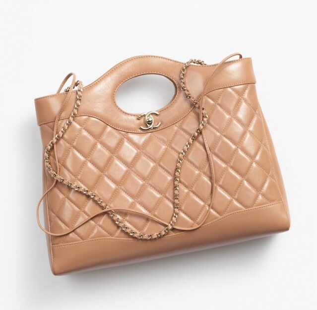 Chanel 2024 秋冬新款「奶茶色」手袋上架！經典 Mini Flap Bag、相機袋、31 手袋令人愛不釋手