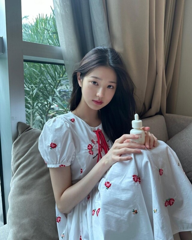 田園風「蕃茄女孩」穿搭熱潮！今夏一定要知道的小眾美學 Tomato Girl