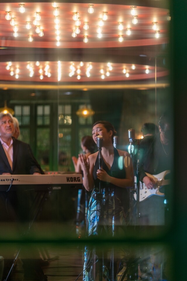 香港 Live Music 餐廳推介：Live Band 駐場表演，享受意大利美食、海鮮三層塔