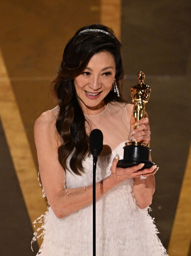 楊紫瓊成首位獲奧斯卡影后的亞裔女演員