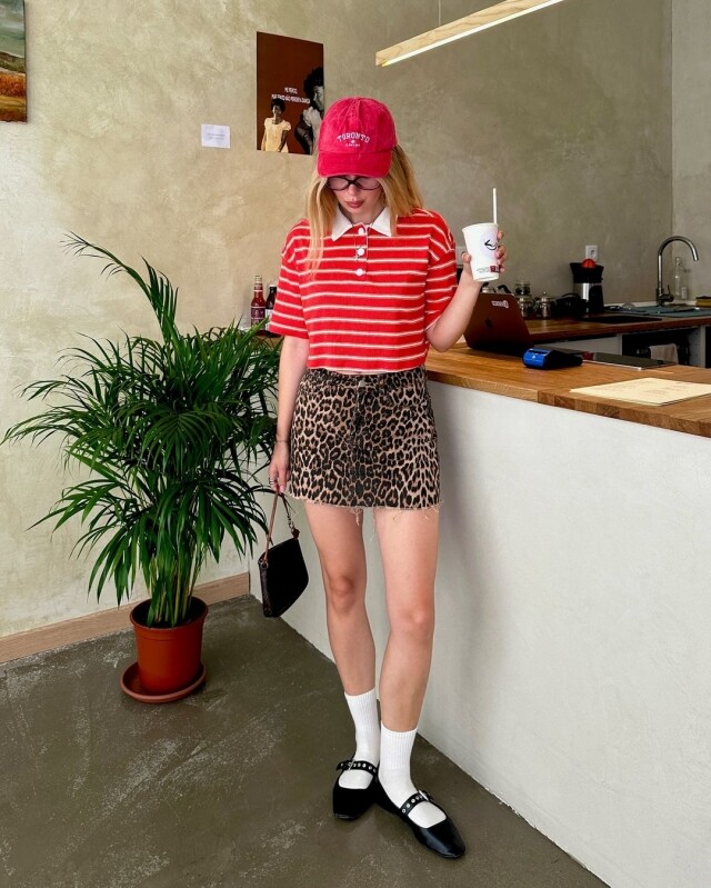 A must-have for leopard print: short skirts