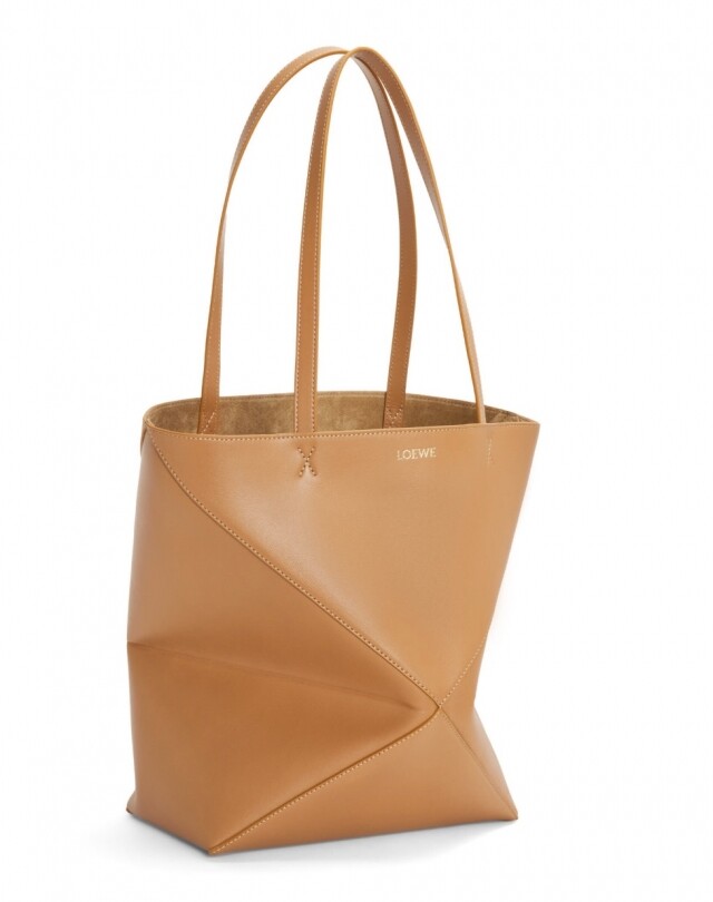 Loewe Puzzle Fold Tote 手袋 (M) $17,950