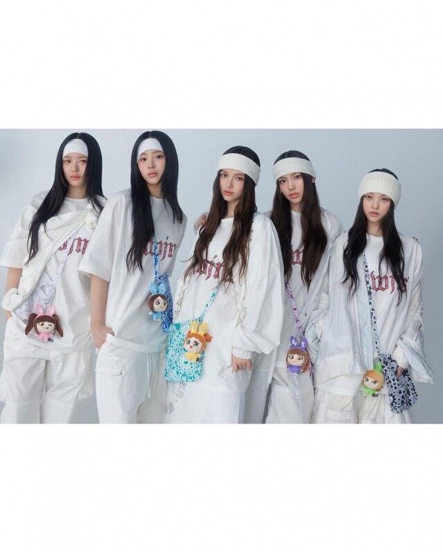 2024 夏季必備的頭飾 | NewJeans、Bella Hadid 全換上「90s 橡筋頭帶」,不愛打網球也能戴! 2024 夏季必備的頭飾 | NewJeans、Bella Hadid 全換上「90s 橡筋頭帶」,不愛打網球也能戴!