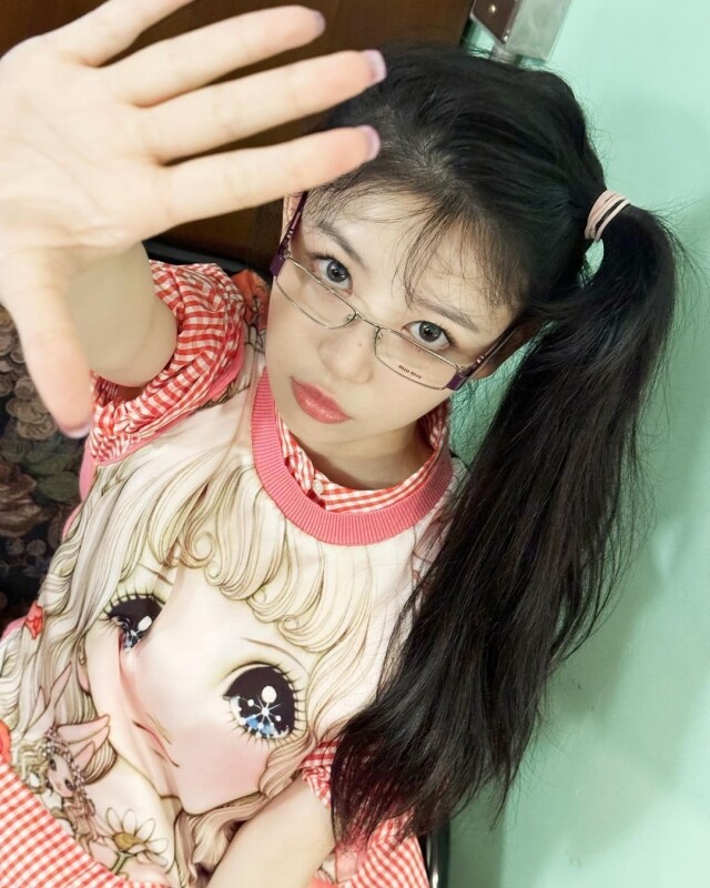 NewJeans 師妹團 ILLIT| 未出道便被封被「怪物新人」的新世代女團，5 位高顏值成員介紹