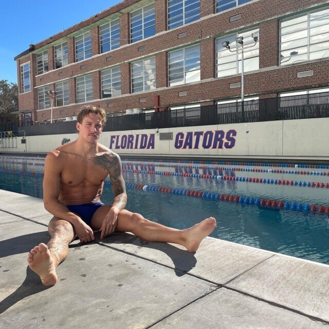 美國飛魚 Caeleb Dressel 三度出戰奧運、共奪 8 面金牌!男神私下是愛老婆、愛兒子的好男人 美國飛魚 Caeleb Dressel 三度出戰奧運、共奪 8 面金牌!男神私下是愛老婆、愛兒子的好男人
