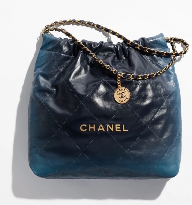 Chanel 22 漸變藍色手袋 $51,400