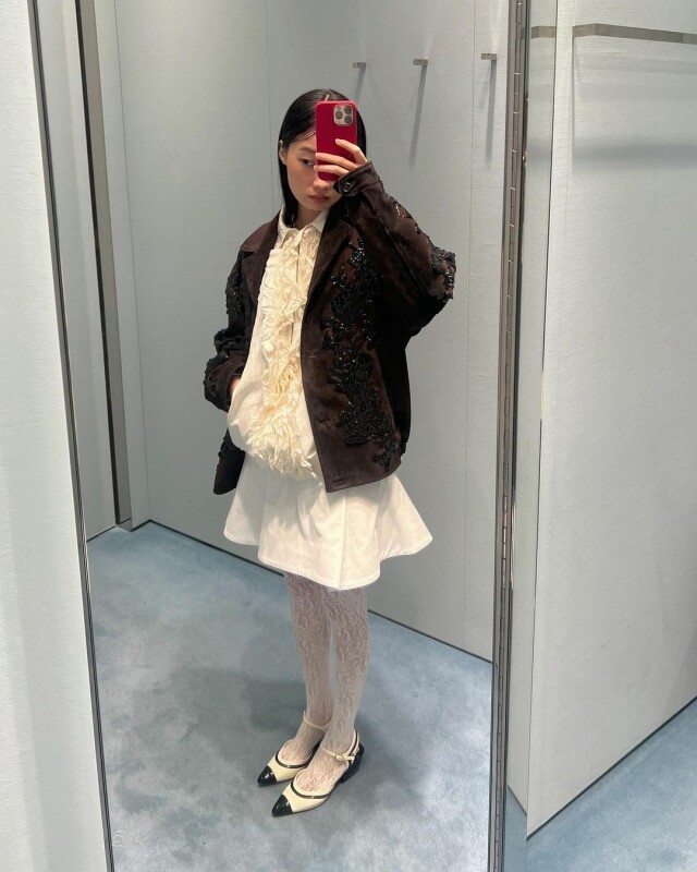 白色蕾絲絲襪穿搭
