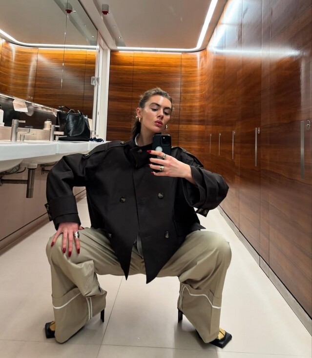 上班也要好好打扮自己！金融界女強人 Kat 的層次感上班穿搭指南，以混搭單品穿出高級感