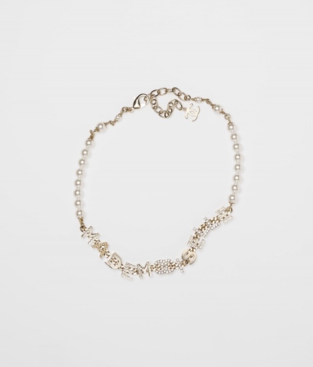2022 Chanel 珍珠短頸鏈 $12,800 2022 Chanel 珍珠短頸鏈 $12,800
