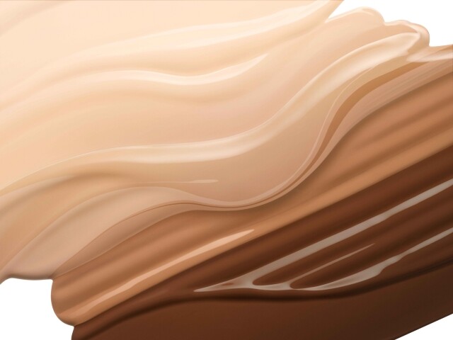NARS 原生光亮肌粉底液：Bazaar Fab 2024「Best Glow Foundation」大獎