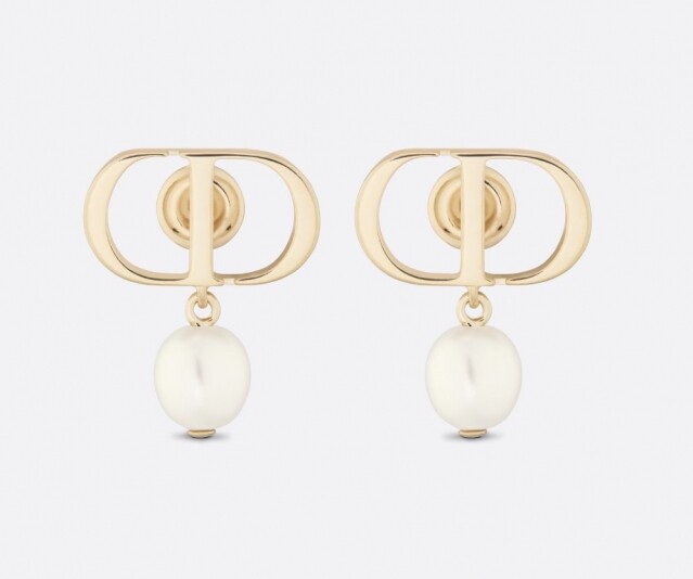 Dior 耳環：DIOR Petit CD 綴白色樹脂珍珠金色耳環 $3,300